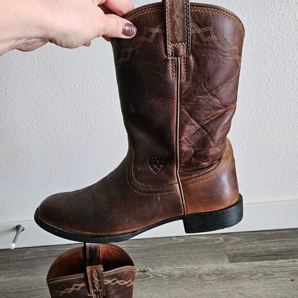 Ariat country boots size 8 main image 6
